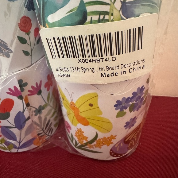 NWOT 4 Rolls 131 Ft Spring Bulletin Board Decorations - Picture 2 of 3
